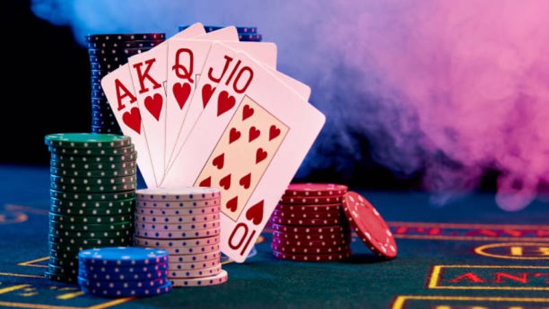 Thùng Phá Sảnh Poker - Khái Niệm và Xác Suất